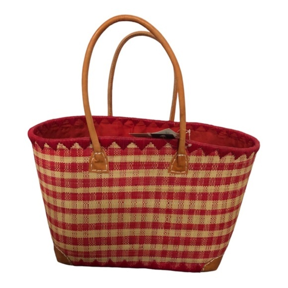 Red checkered Madagascar handcrafted structured raffia large straw wicker tote - Picture 8 of 12